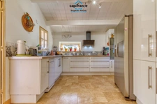 House for sale 7 rooms PUY L'EVEQUE (46) House + guest house + barn on land of 953m2