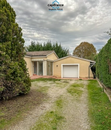 House for sale, 5 rooms, VILLENEUVE SUR LOT (47). Single-storey house of 104 m2 on a 571m2 enclosed plot.
