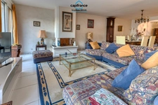 Maison à vendre 6 pièces  de 165m2 habitables sur terrain de 770m2 avec piscine et garage