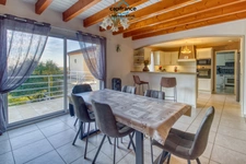 Propriete à vendre 5 pièces MAUROUX (46) maison de 155m2 habitables avec piscine sur terrain de 5499m2