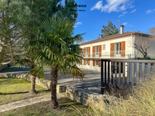 House for sale in MONTAYRAL (47), 8 rooms, 185 m2 on a plot of 3642 m2
