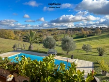 House for sale in MONTESQUIEU (82) with 5 rooms, 125m2 of living space on a 2000m2 plot