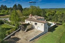 Propriete à vendre 5 pièces MAUROUX (46) maison de 155m2 habitables avec piscine sur terrain de 5499m2