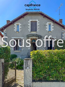 Maison à vendre 6 pièces Monsempron-Libos (47) maison de 130m2 habitables sur 977m2 de terrain clos