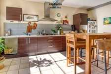 Dpt Lot et Garonne (47), à vendre VILLENEUVE SUR LOT propriete P5  sur 1,87 ha de terrain 
