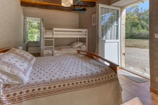 Propriete à vendre 5 pièces MAUROUX (46), 100 m2 sur 1,5ha de terrain