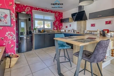 House for sale, 5 rooms, SAINT SYLVESTRE SUR LOT (47). House with 101 m2 of living space on enclosed land of 751 m2.
