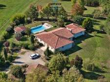 Propriete à vendre 6 pièces SALLES (47) Maison de 190 m2 sur 8922m2 de terrain