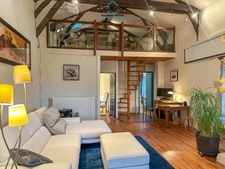 8-room property for sale, 220m2 chalet - horse stalls - outbuildings on 7 hectares of land