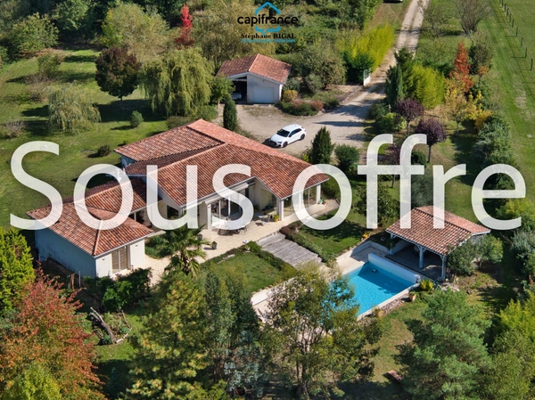 Propriete à vendre 6 pièces SALLES (47) Maison de 190 m2 sur 8922m2 de terrain