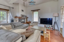 Propriete à vendre 5 pièces PUJOLS (47) Maison de 135m2 sur 6144m2 de terrain et piscine