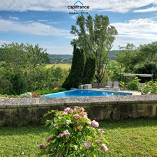 Property for sale 12 rooms, 420m2 + 100m2 living space on 18ha of land