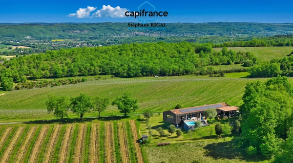 Dpt Lot (46), à vendre MAUROUX maison P8 de 210 m² - Terrain de 2 400 m² - Plain pied