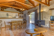 Propriete à vendre 5 pièces MAUROUX (46), 100 m2 sur 1,5ha de terrain