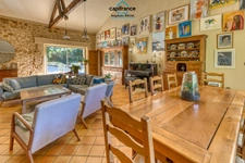 Property for sale in MONTAYRAL (47) with 10 rooms, 255m2 of living space, and 1.6 hectares of land.