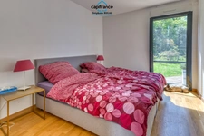 Lot (46) department, for sale in Mauroux: 8-room house of 210 m² - 2,400 m² plot - Single storey