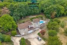 Propriete à vendre 5 pièces PUJOLS (47) Maison de 135m2 sur 6144m2 de terrain et piscine