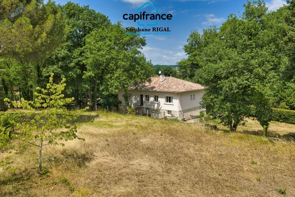 Maison à vendre 7 pièces de 183 m2 habitables sur un terrain de 10655m2 