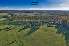 8-room property for sale, 220m2 chalet - horse stalls - outbuildings on 7 hectares of land