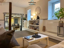 8-room property for sale, 220m2 chalet - horse stalls - outbuildings on 7 hectares of land
