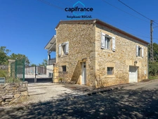 Maison en pierre à vendre 6 pièces FUMEL (47) de 120m2 environ avec piscine et garage.