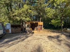 Maison à vendre 4 pièces MONTCABRIER (46) maison de 85 m2 sur un terrain de 1,12ha et de bois