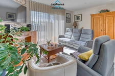 House for sale, 5 rooms, 123 m2 of living space on 800 m2 of land with swimming pool 