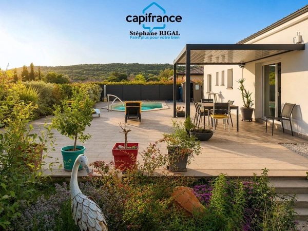 Maison à vendre 5 pièces Maison de 123 m2 habitables sur 800m2 de terrain et piscine 