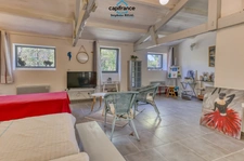 Property for sale in MONTAYRAL (47) with 10 rooms, 255m2 of living space, and 1.6 hectares of land.