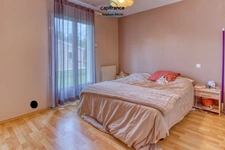 House for sale, 5 rooms, VILLENEUVE SUR LOT (47). Single-storey house of 104 m2 on a 571m2 enclosed plot.