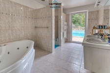 Propriete à vendre 5 pièces PUJOLS (47) Maison de 135m2 sur 6144m2 de terrain et piscine