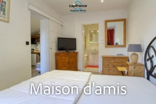 House for sale 7 rooms PUY L'EVEQUE (46) House + guest house + barn on land of 953m2