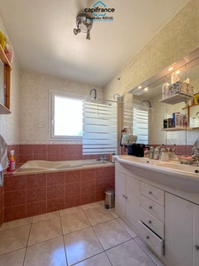 Dpt Lot et Garonne (47), for sale SAINT SYLVESTRE SUR LOT P6 house of 130 m² with swimming pool - Land of 3186 m²