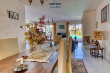 Maison à vendre 6 pièces  de 165m2 habitables sur terrain de 770m2 avec piscine et garage