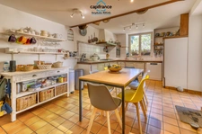Property for sale in MONTAYRAL (47) with 10 rooms, 255m2 of living space, and 1.6 hectares of land.
