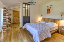 Property for sale 12 rooms, 420m2 + 100m2 living space on 18ha of land