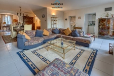 Maison à vendre 6 pièces  de 165m2 habitables sur terrain de 770m2 avec piscine et garage