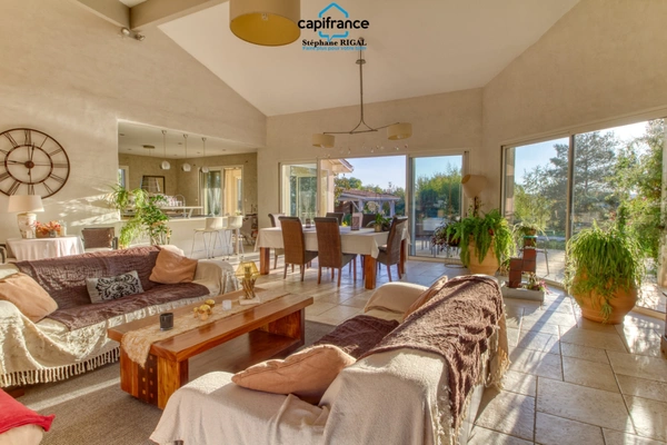 Propriete à vendre 6 pièces SALLES (47) Maison de 190 m2 sur 8922m2 de terrain