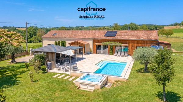 Propriete à vendre 7 pièces VILLENEUVE SUR LOT (47) de 229m2 habitables sur un terrain clos de 5965m2