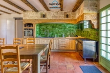 Property for sale 12 rooms, 420m2 + 100m2 living space on 18ha of land