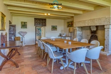 Property for sale 12 rooms, 420m2 + 100m2 living space on 18ha of land