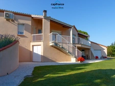 Property for sale, 6 rooms, PENNE D'AGENAIS (47). House of 175m2 of living space + basement on 5245m2 of land.