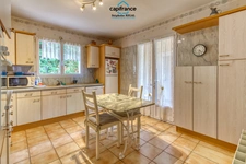 House for sale, 5 rooms, VILLENEUVE SUR LOT (47). Single-storey house of 104 m2 on a 571m2 enclosed plot.