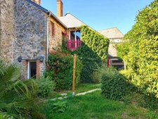 Maison de caractère avec jardin - 8 pièces - SOULGE SUR OUETTE (53)
