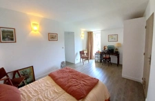 ? Maison en Rondins de Bois | 111 m² | Grand Terrain de 3200 m² | Proche L’Huisserie & Laval ?✨