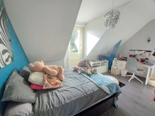 Maison familiale de 250 m² – 5 chambres - terrain 1569m²