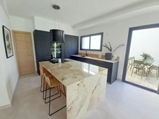 MAISON CONTEMPORAINE DE 142 m² – 4 CHAMBRES – SUITE PARENTALE AU RDC