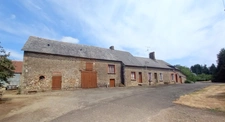Propriete à vendre 7 pièces LE PAS (53)