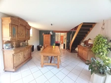 Longère 8 pièces - 5 chambres - terrain 2,5ha