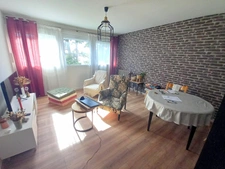 LAVAL CENTRE-VILLE – Appartement 80 m² entièrement rénové avec balcon, parking et ascenseur